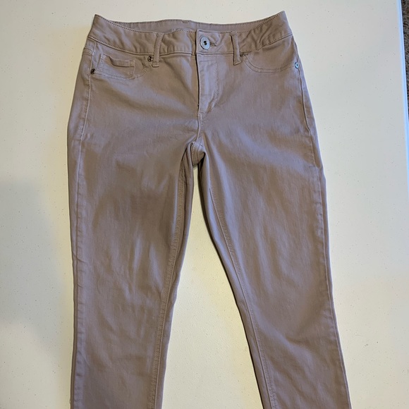 Maurices light purple jeans and very comfy to wear - Picture 2 of 4